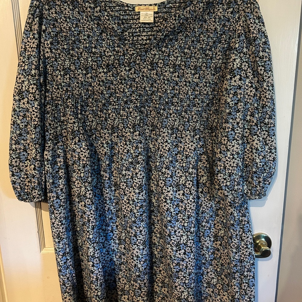 Floral Blue Long Top with 3/4 Sleeves